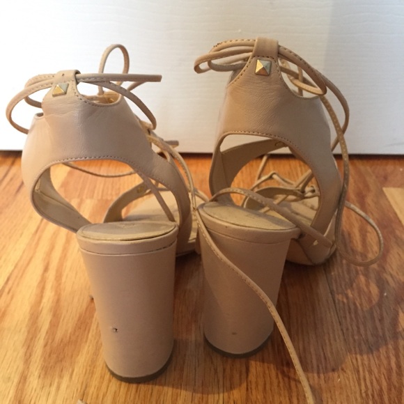 Lace-up block heels - Picture 4 of 5